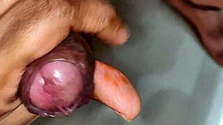 Married woman gives blow job with a handjob