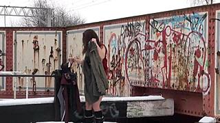 Amateur university girl goes nude in the snow