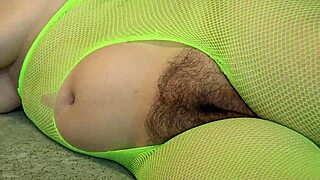 Hairy pussy lover's ultimate guide to pregnant MILF sex
