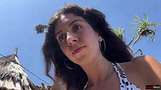I love walking on the beach,ocio quieter