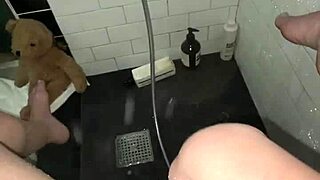 Arab elite Saudi girl masturbates tight pussy in shower