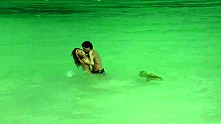 kelly brook, wanna show off nude on survival island?