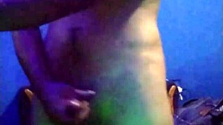 i love to shave and masturbate my latina body