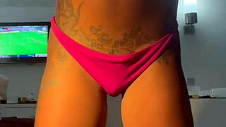 twerking in hot bathing suit