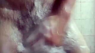 Pablo jerks off in shower! 😏