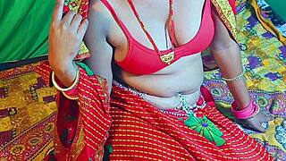 וואו, בהאבי דסי מוצצת ומזיינת את הדוור בחוזקה!