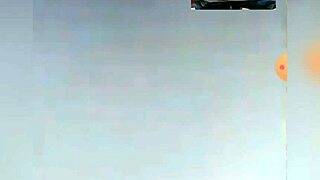 Watch her masturbate with me!