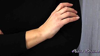 意大利妻子赌输了她的紧致屁股 - Asia Divine