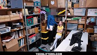 Oye, Catarina Petrov, ¿quieres trato por sexo para evitar problemas?