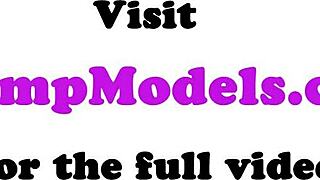 Cewek Gendut Susu Besar Dientot Keras di Empat Kaki