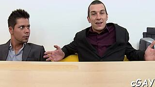 Watch free muscular gay bodybuilder porn!