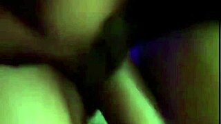 वाह! वीआईपी टीन 18+ एस्कॉर्ट को जोर से ड्रिल किया गया कुम स्प्लैश के साथ!