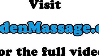 Wow! Masażystka głęboko ssie twardego kutasa szybko