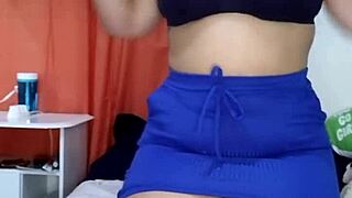 I Show Off On Webcam For Voyeurs