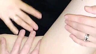 أشعر بالحرارة وأنا أشاهد POV في الموتيل مع زوجين لاتينيين ساخنين يمارسون الجنس