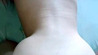 aurora giving her pink pussy a nice lick