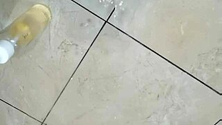 chinese asian girl squirts cum solo in stimulating session