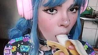 Showing my little cuckold how he deserves to be treated 😈