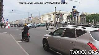 Tenåring 18+ blir boret av agent under casting