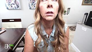 Viděl jsi nevlastního syna s náhodnou erekcí u milf nevlastní matky ve scéně 3 ze 3?