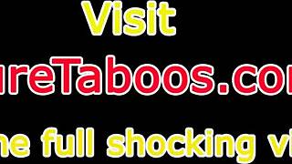 Jebaná 18letá holka vysává nevlastnímu tátovi koule do sucha