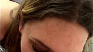 lylafox calls a friend for a private meeting