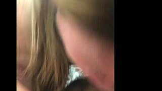 lylafox calls a friend for a private meeting