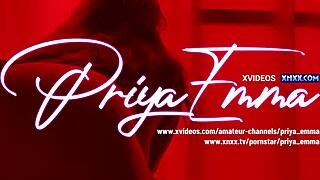 Эй, тайком трогаю волосатую пизду моей индийской горничной, пока жена не вернулась!