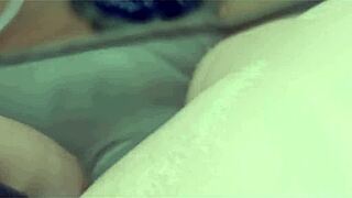 Vivi Guedez feels intense pleasure twerking in anal crown fuck