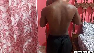 الرجل ذهب بقوة عليّ في الوضع الخشن الليلة الماضية