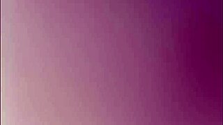 Rica mexicana shows off her huge ass