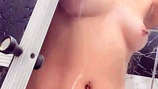 sko ella shows boobs and pussy in shower