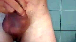 i jerked off pleasantly in this hungarian solo masturbation session.