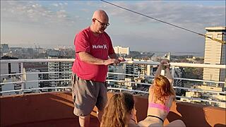 Adegan porno pertama Katrina tunjukin gerakannya