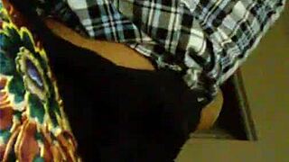 Escort Shows Off Her Ass In Provocative Way