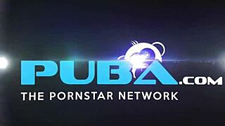 Hej, veľké prsnaté lesby sa divoko bavia na tejto pohovke!