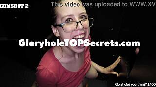 Jasne, Jackie, mój wielki chuj nie jest za duży na zabawę w gloryhole, prawda?