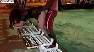 Realizei Meu Fetiche Fiz Sexo Com Amigos Na Praça