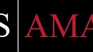 milf leva os jovens para o motel e faz um m�nage