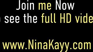 Busty latina Nina Kayy dobi svojo sladko pičko močno pojebano