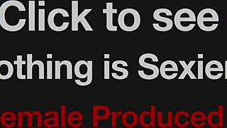 Willst du die Amerikanerin Babe Caleigh hart kommen sehen?