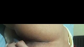 homemade clip, slipped in a tasty object for a happy ending, so good!