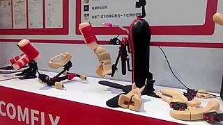 逛2023广州成人展现场