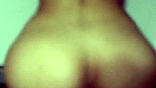 Follandome a mi amiga