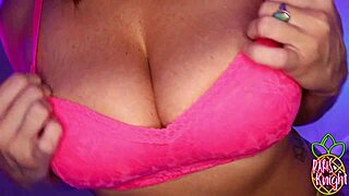 Milf takes big cumshot doggystyle