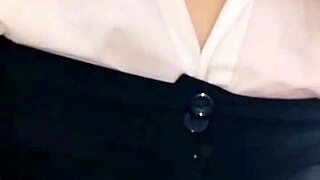 Teen Emotionally Offers Pussy For Fucking