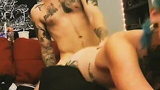 Amateur couple enjoys casual doggy style fuck