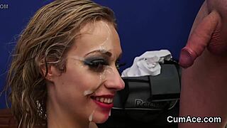 sexy stunner gets facial sucking juice