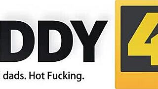 Дамата от Daddy4k се наслаждава на горещ секс със старец