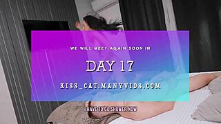 Üvey oğul üvey anneyi kocasının telefonu sırasında beceriyor